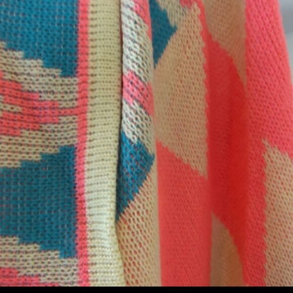 B-Sharp drape front sweater vest with collar - Picture 4 of 9